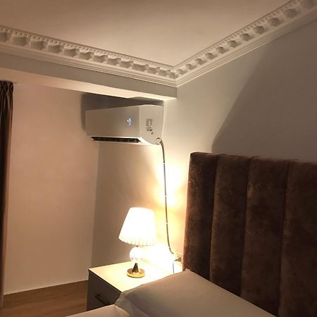 Daily Rent Apartment City Center Elbasan 6 Exteriör bild
