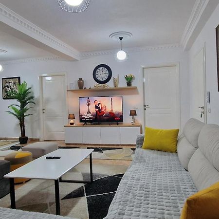 Daily Rent Apartment City Center Elbasan 6 Exteriör bild