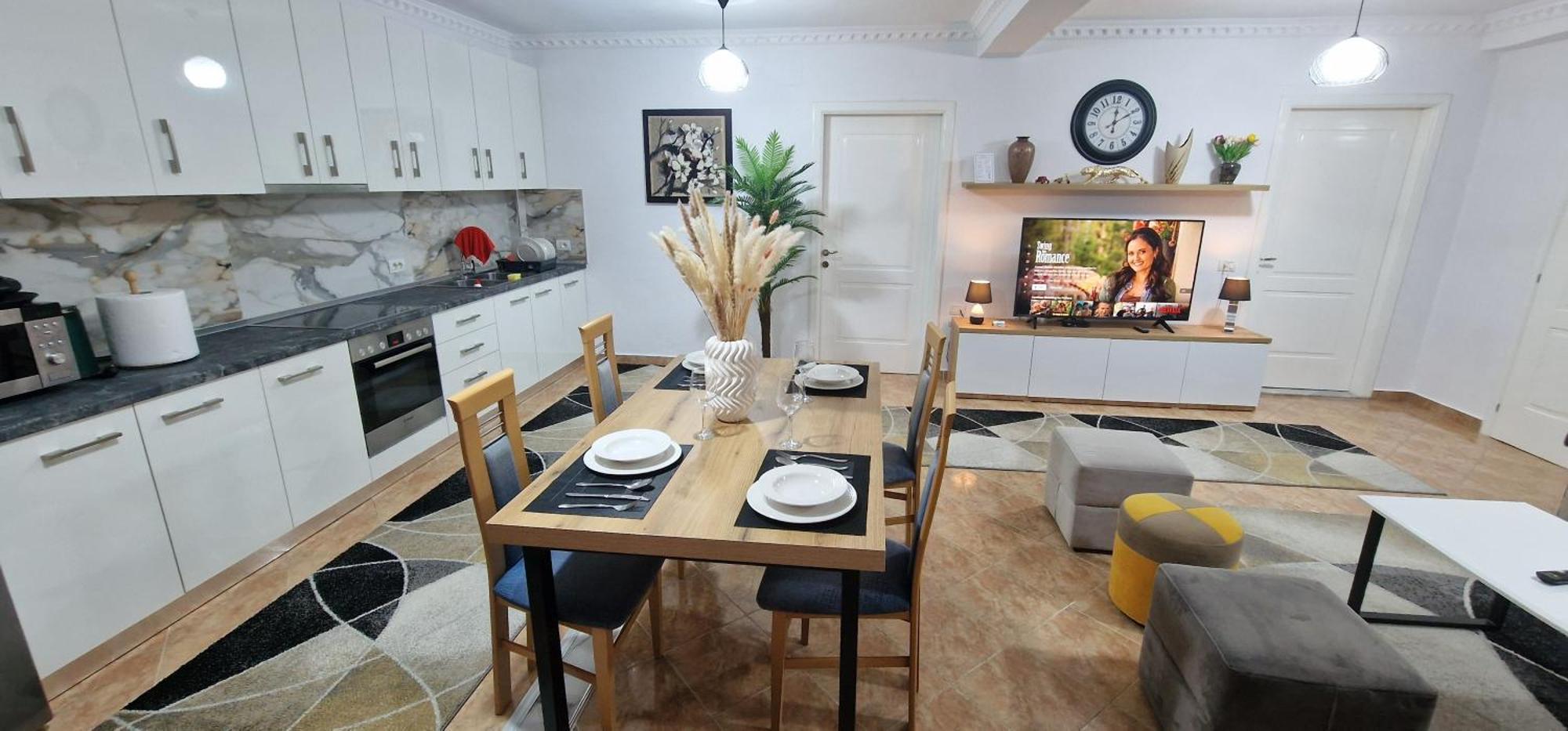 Daily Rent Apartment City Center Elbasan 6 Exteriör bild